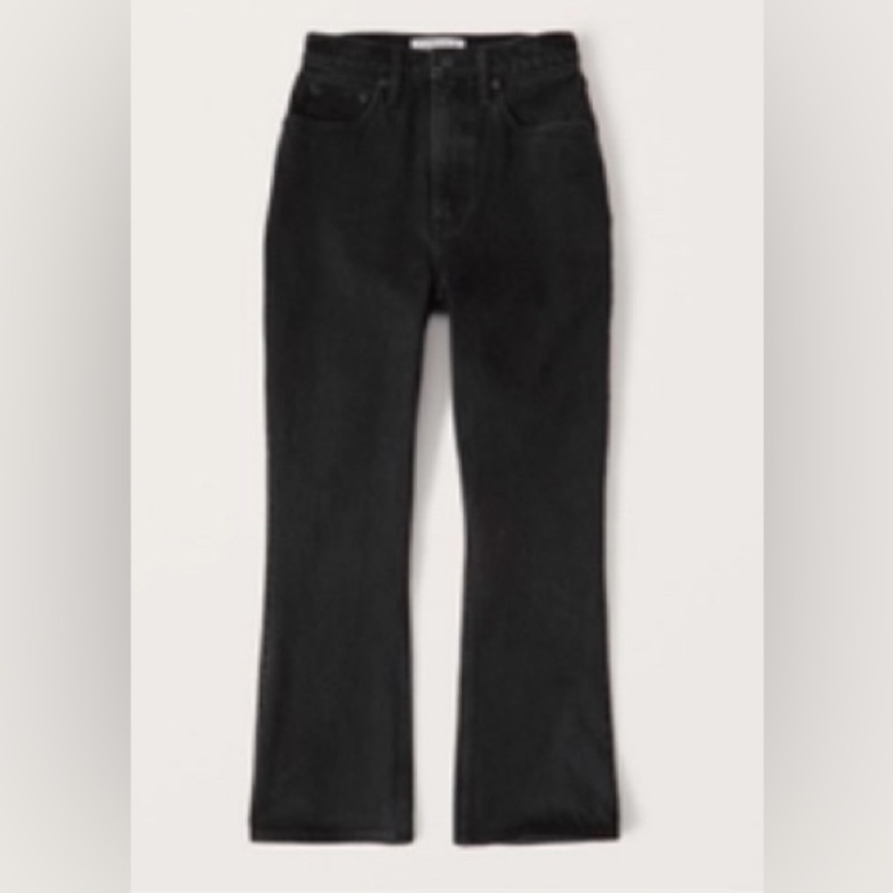 Abercrombie - Curve Love Ultra High Rise Kick Flare Jeans